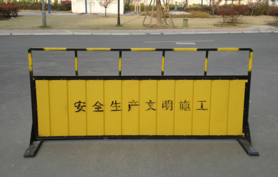 道路<a href=http://m.tetaotao.com target=_blank class=infotextkey><a href=http://m.tetaotao.com target=_blank class=infotextkey>圍欄</a>網(wǎng)</a>